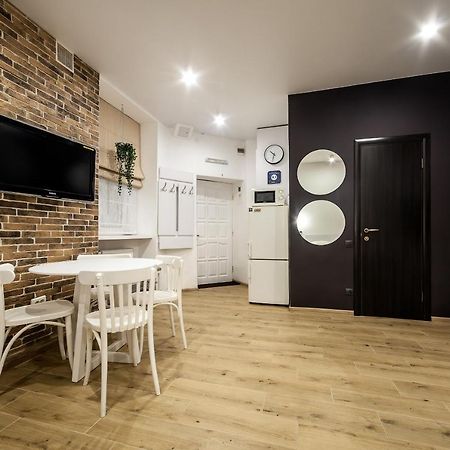 Apartment On Rustaveli Lwów Zewnętrze zdjęcie