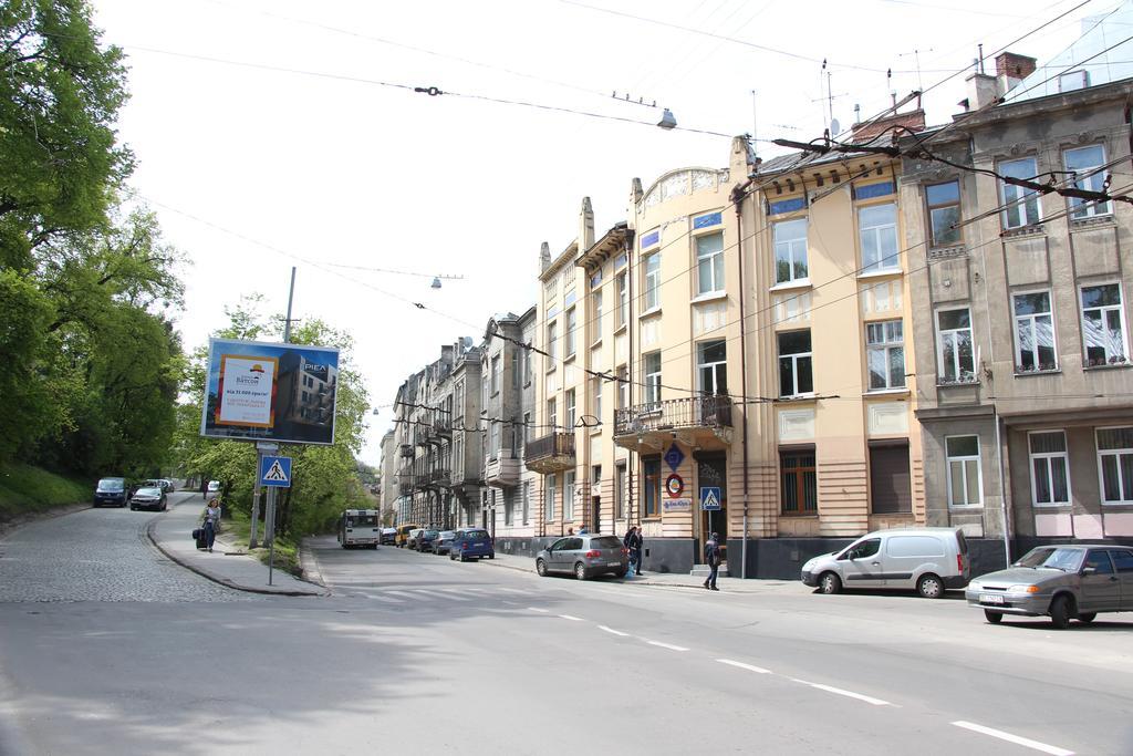 Apartment On Rustaveli Lwów Zewnętrze zdjęcie