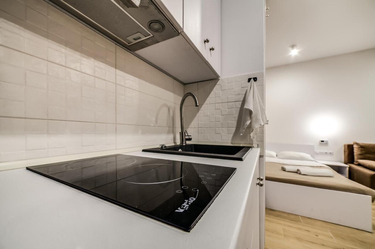Apartment On Rustaveli Lwów Zewnętrze zdjęcie