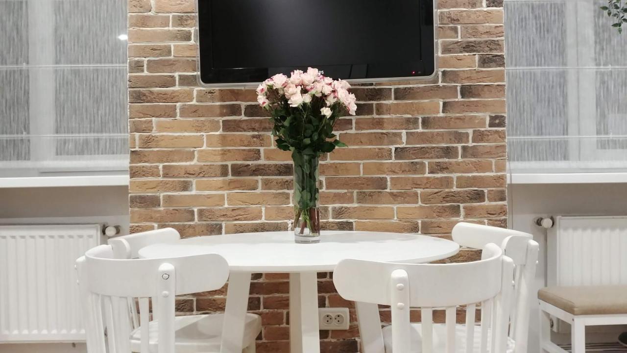 Apartment On Rustaveli Lwów Zewnętrze zdjęcie